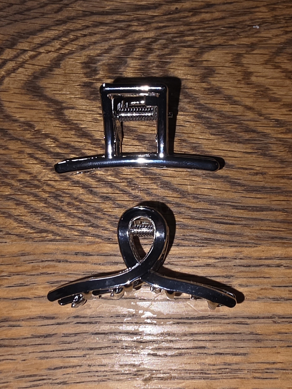 Small-Medium Silver Metal Hair Claw Clips - Set of 2 BNIB